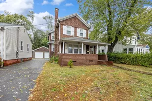 25 Richards St, West Haven, CT 06516 - Photo 3