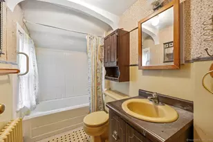 25 Richards St, West Haven, CT 06516 - Photo 17