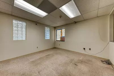 1042B Main Street, Newington, CT 06111 - Photo 9