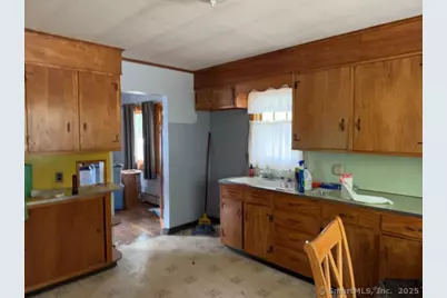 136 Wyoming Avenue, Torrington, CT 06790 - Photo 7