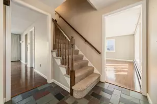 30 Tunxis Cir, Meriden, CT 06450 - Photo 5