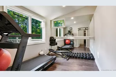 6 Nutcracker Lane, Westport, CT 06880 - Photo 15