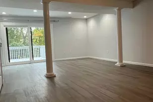 221 Cottonwood Rd, Newington, CT 06111 - Photo 7