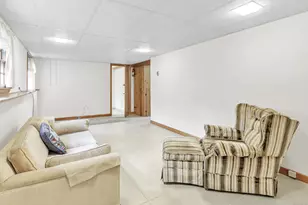 19 Robin Ln, Shelton, CT 06484 - Photo 37