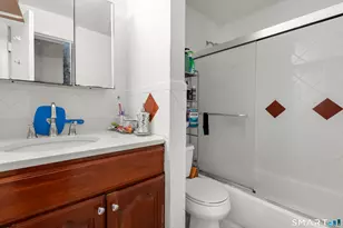7 Barnstable Ln, Stamford, CT 06907 - Photo 7