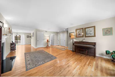 12 Woodridge Drive #12, Windsor Locks, CT 06096 - Photo 3