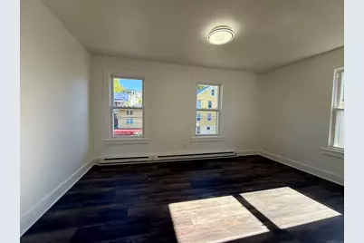 22 Hawthorne Avenue, Derby, CT 06418 - Photo 11