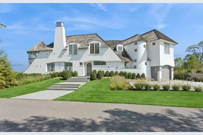 32 Edgewater Hillside, Westport, CT 06880 - Photo 1