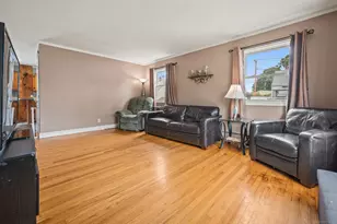 79 May St, West Haven, CT 06516 - Photo 5