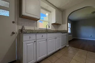 600 Wadsworth St, Middletown, CT 06457 - Photo 3