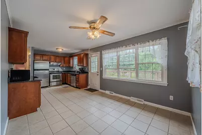 26 Oakleaf Drive, Waterbury, CT 06708 - Photo 13