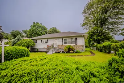 26 Oakleaf Drive, Waterbury, CT 06708 - Photo 5