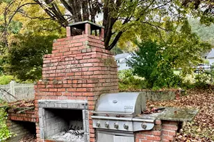 37 Ann St, Naugatuck, CT 06770 - Photo 17