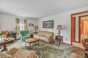 330 Oakwood St, Bridgeport, CT 06606 - Photo 5