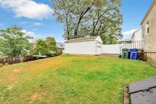 330 Oakwood St, Bridgeport, CT 06606 - Photo 23