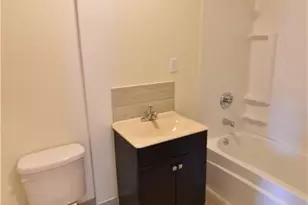 14 Wildwood Ave, Waterbury, CT 06710 - Photo 9