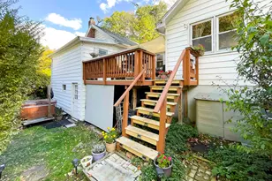 399 W Woods Rd, Hamden, CT 06518 - Photo 27