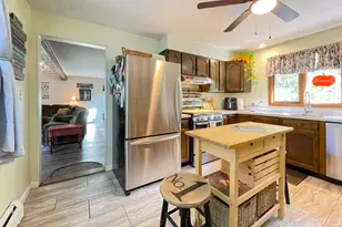 399 W Woods Rd, Hamden, CT 06518 - Photo 9