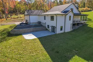 10 Country Garden Ct, Plymouth, CT 06786 - Photo 7