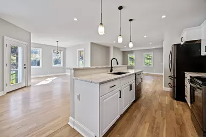 10 Country Garden Court, Plymouth, CT 06786 - Photo 15