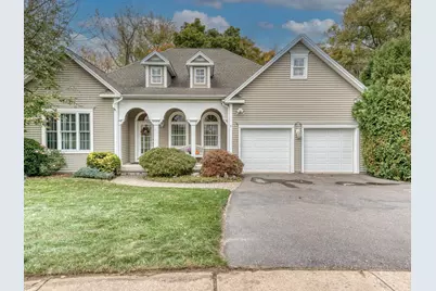 9 Parsons Court, Manchester, CT 06040 - Photo 1