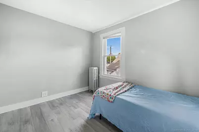 55 Raymond Street, New London, CT 06320 - Photo 25