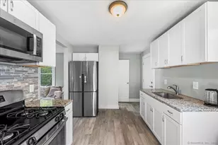 55 Raymond St, New London, CT 06320 - Photo 17