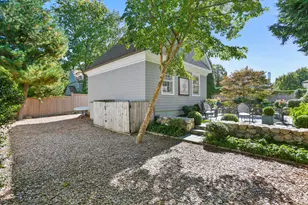 1 Prescott Ln, Greenwich, CT 06830 - Photo 5