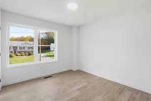 317 City Hill St, Naugatuck, CT 06770 - Photo 15