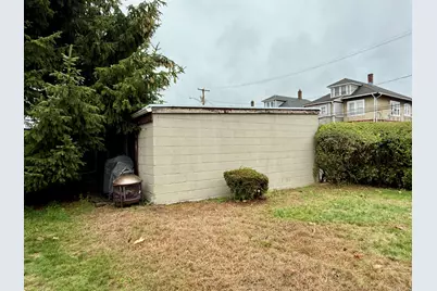 178 Island Brook Avenue, Bridgeport, CT 06606 - Photo 9