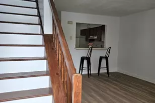 975 Meriden Rd, Waterbury, CT 06705 - Photo 3