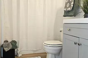 975 Meriden Rd, Waterbury, CT 06705 - Photo 21