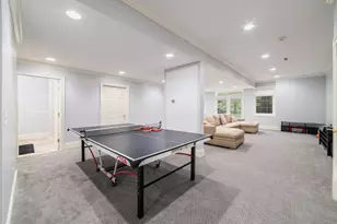 4 Wentworth Dr, Newtown, CT 06470 - Photo 31