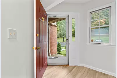 98 Crown Ridge, Newington, CT 06111 - Photo 5