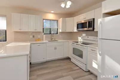 69 Heritage Village #E, Southbury, CT 06488 - Photo 7