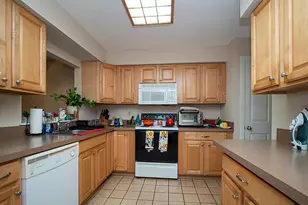 1410 Whitney Ave, Hamden, CT 06517 - Photo 15