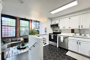 25 Grand St, Norwalk, CT 06851 - Photo 3