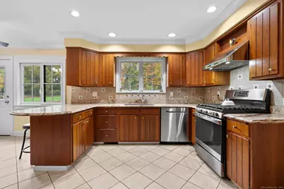 14 East Gate Road, Danbury, CT 06810 - Photo 19