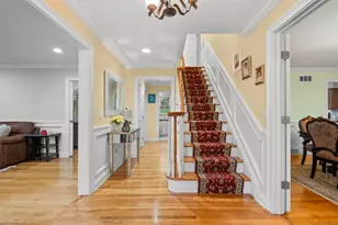 14 E Gate Rd, Danbury, CT 06810 - Photo 9