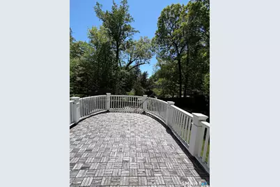 26 Olmstead Road, Redding, CT 06896 - Photo 23