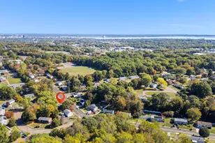 23 Meadow Brook Rd, West Haven, CT 06516 - Photo 11