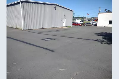 319 Broad Street, Manchester, CT 06040 - Photo 3