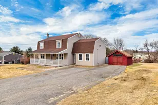 24 Marie St, Plainfield, CT 06374 - Photo 3