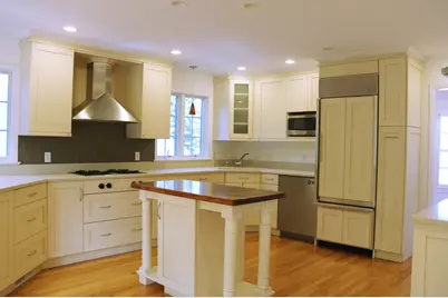 71 Benjamin Street, Greenwich, CT 06870 - Photo 9