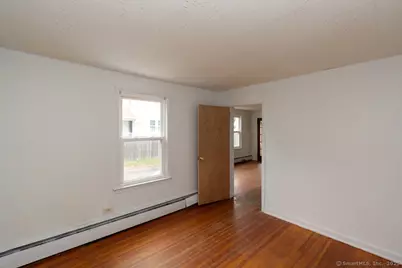 46 Foster Street, Manchester, CT 06040 - Photo 9