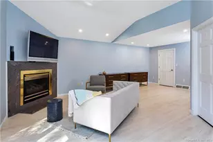 10 Echo Ln, Fairfield, CT 06825 - Photo 19