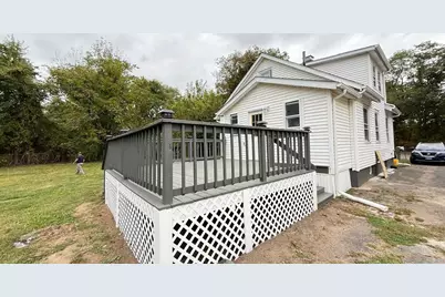 49 Willys Street, East Hartford, CT 06118 - Photo 13