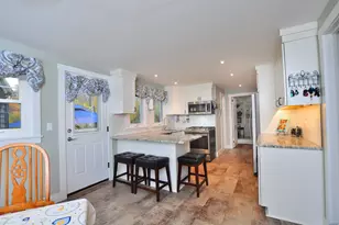 31 Parkwood Dr, Windsor, CT 06095 - Photo 7