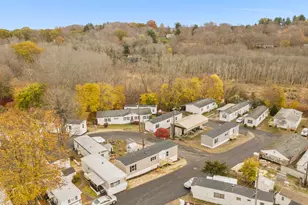 55 Sugar St, Newtown, CT 06470 - Photo 17