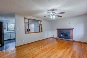 584 Gracey Ave, Meriden, CT 06451 - Photo 3